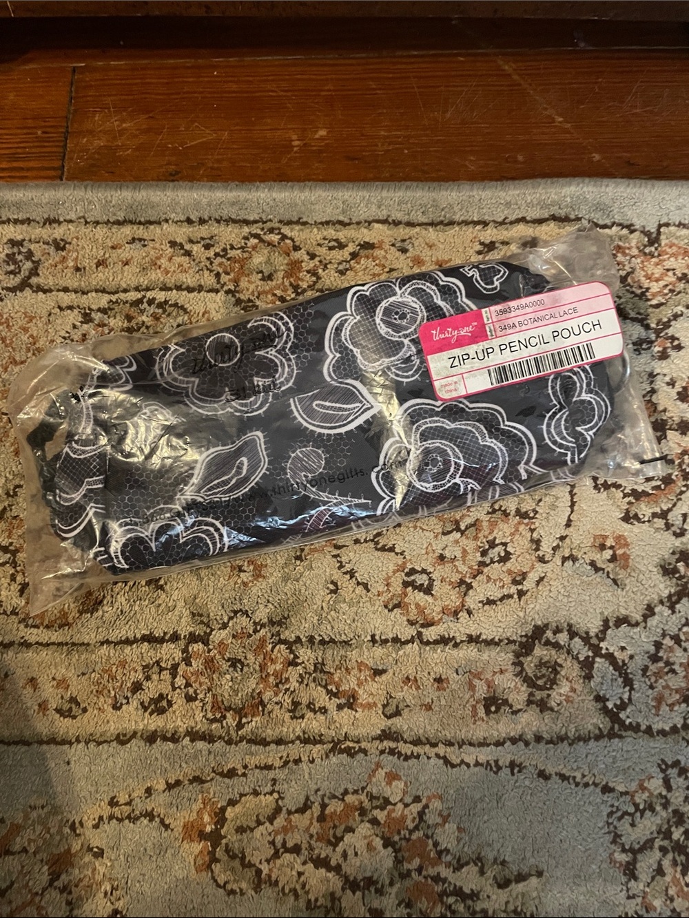 NWT thirty-one Botanical Lace Zip-Up Pencil Pouch